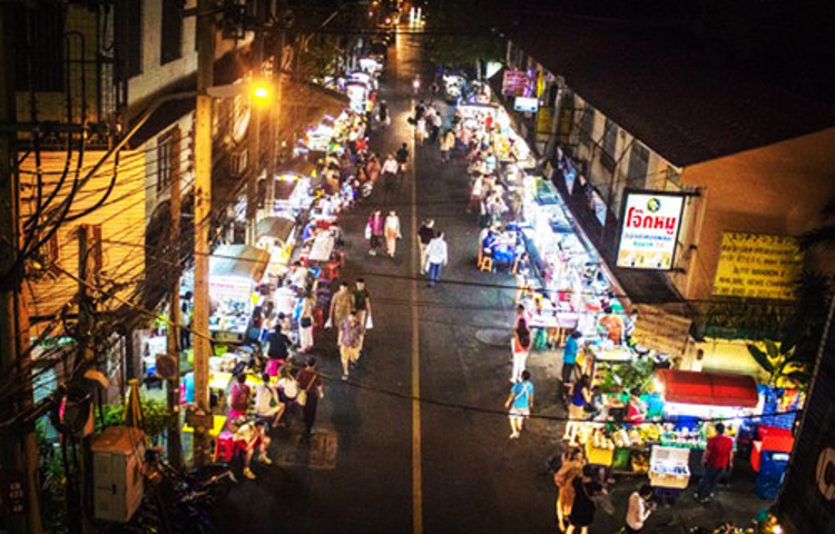 素坤逸路38号夜市
