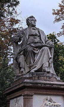 Schubert Statue的图片