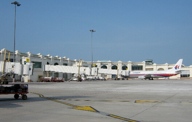 苏丹伊斯梅尔·佩特拉机场