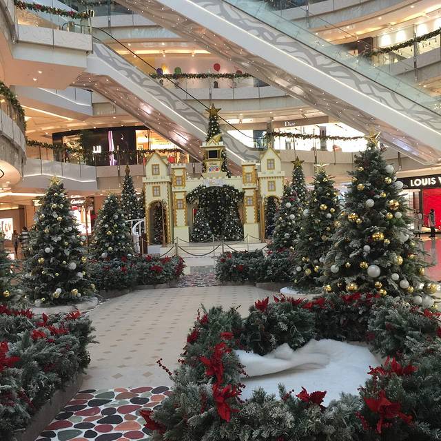 来伊份(鹤庆二店)