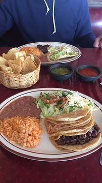 El Meson Mexican Cuisine的图片