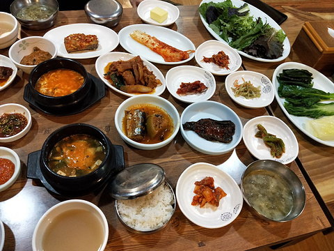 李家长寿韩国料理