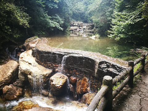 斗篷山温泉旅游景点图片