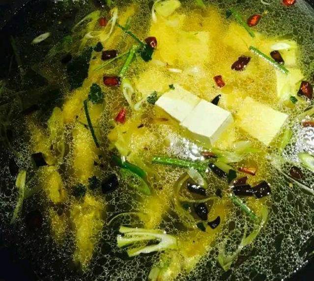 鱼煌尚铁锅炖鱼(嘉荫分店)