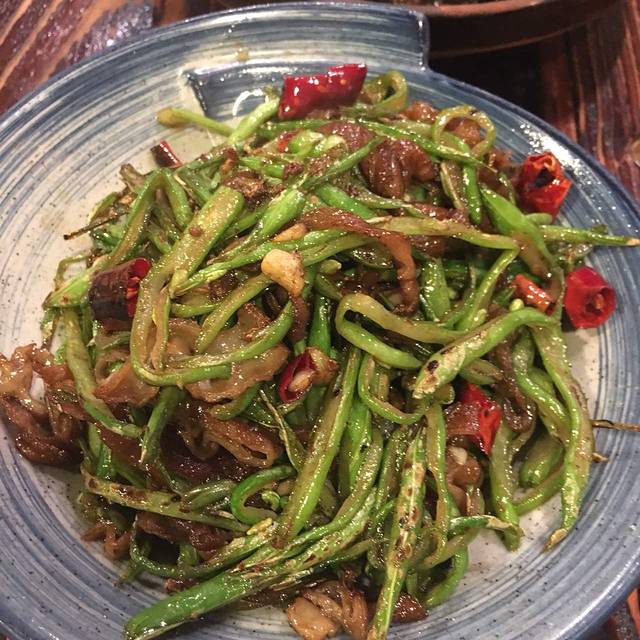 老菜浓特味菜馆