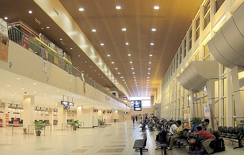 哥打京那巴鲁国际机场的图片