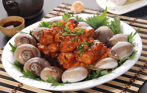 燕欣老字号活海鲜家常菜(栈桥美食地标店)