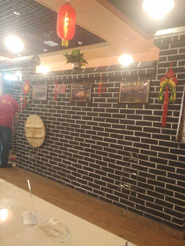 王老六铁锅炖鱼(江西路店)