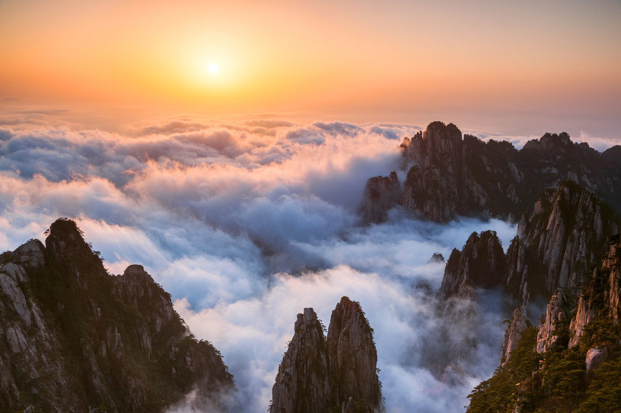 《绝美黄山》 黄山+西海大峡谷、诗画宏村、双古街四日游