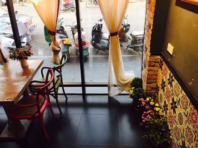 眉子的厨房(海口路店)