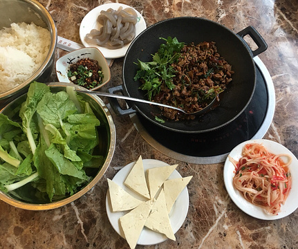 余庆乡村剔骨鸭(余庆总店)