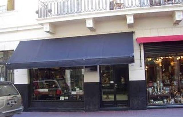 Puntos en el Espacio服装店