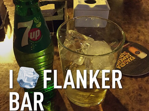 Flanker Bar旅游景点图片