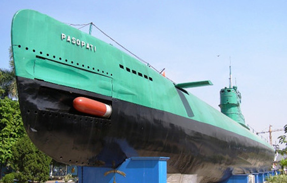 泗水潜艇纪念馆旅游景点图片