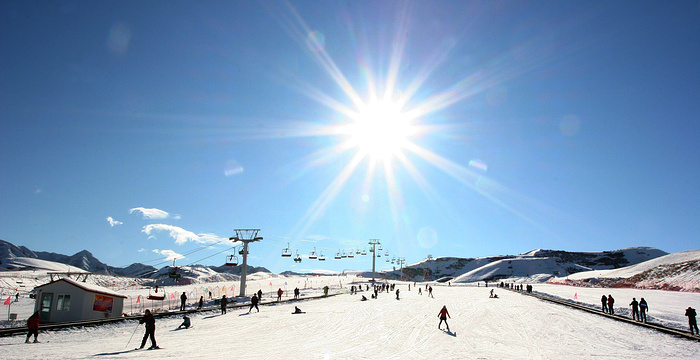 天山天池国际滑雪场旅游景点图片
