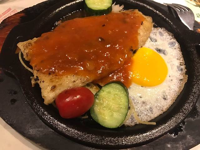 右岛牛排(莲塘维也纳店)