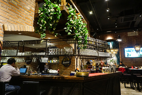 辛德勒啤酒德餐厅(望京798园区店)