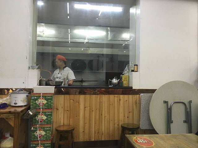 老狼大盘鸡(劳动路店)