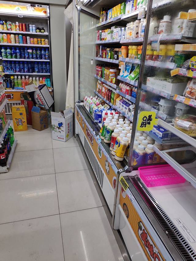 快客便利店(滴水湖店)