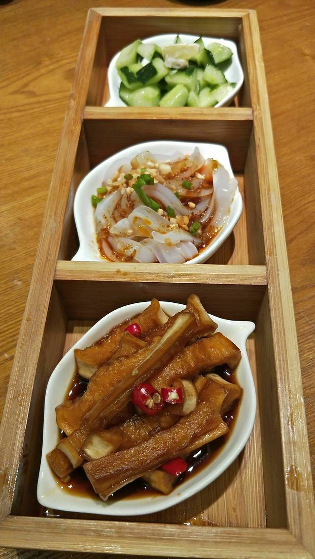 永新酸菜鱼馆桂花山庄