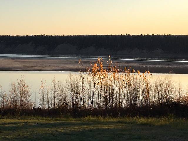 Simpson Air & Nahanni Mountain Lodge