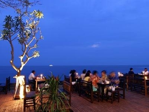 Youyen Huahin Balcony Restaurant旅游景点图片