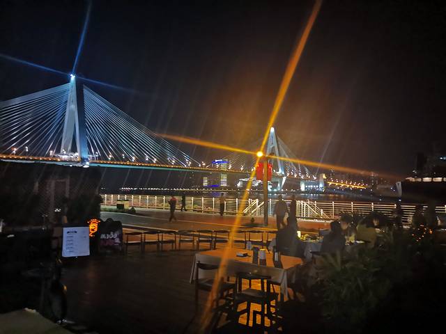 外滩·星空之境(云洞图书馆店)