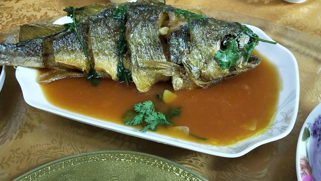 宏村时光艺宿徽菜餐厅