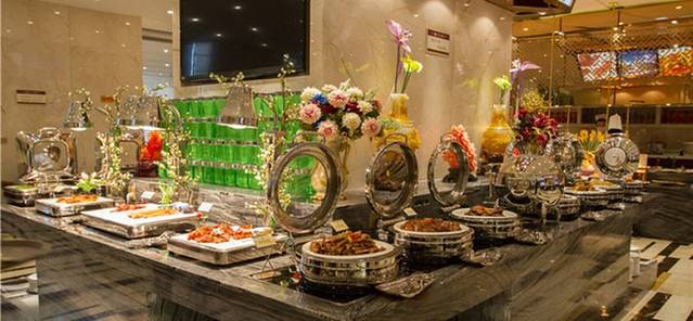 鄂尔多斯皇室国际酒店(万达广场王府井店)·四海汇海鲜自助餐厅