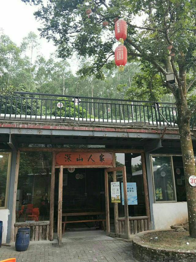 新果林·焗鸡·潮州菜·茶座