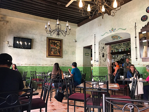 La Llave Restaurant