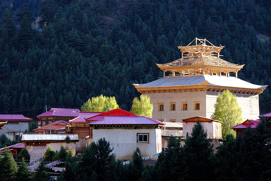 藏族民居旅游景点图片