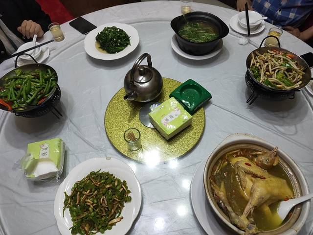 黄毛土菜馆(汤山店)