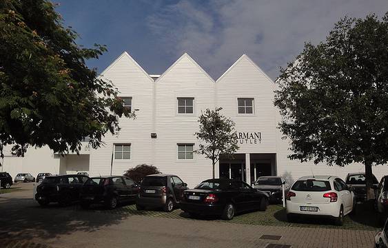 阿玛尼奥特莱斯