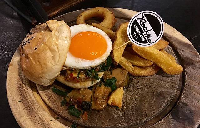 Rock Me Burgers & Bar