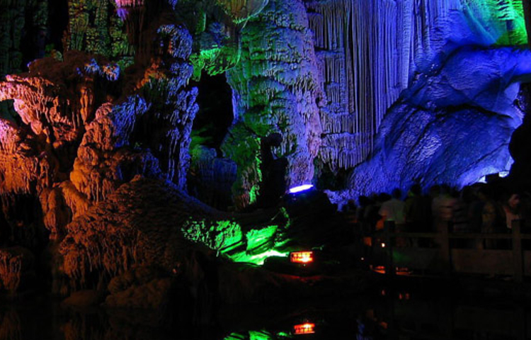 吉意溶洞风景区