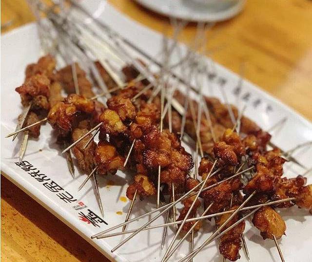 老金烧烤(山大路店)