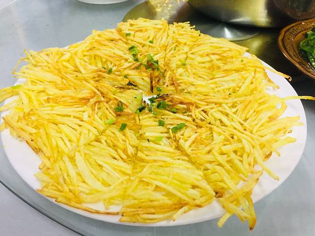 彭记家常菜肥肠鱼