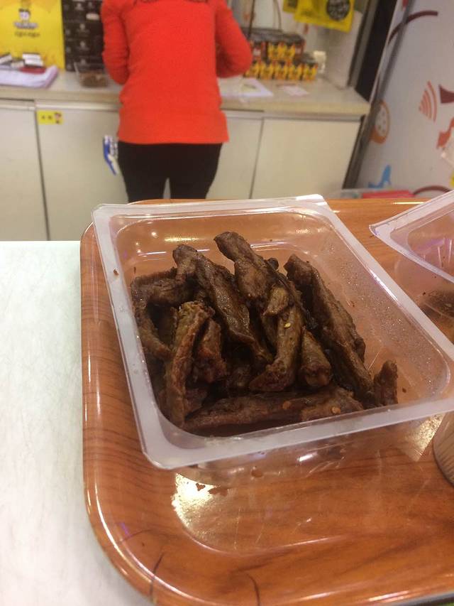 周黑鸭(虎门东方国际店)