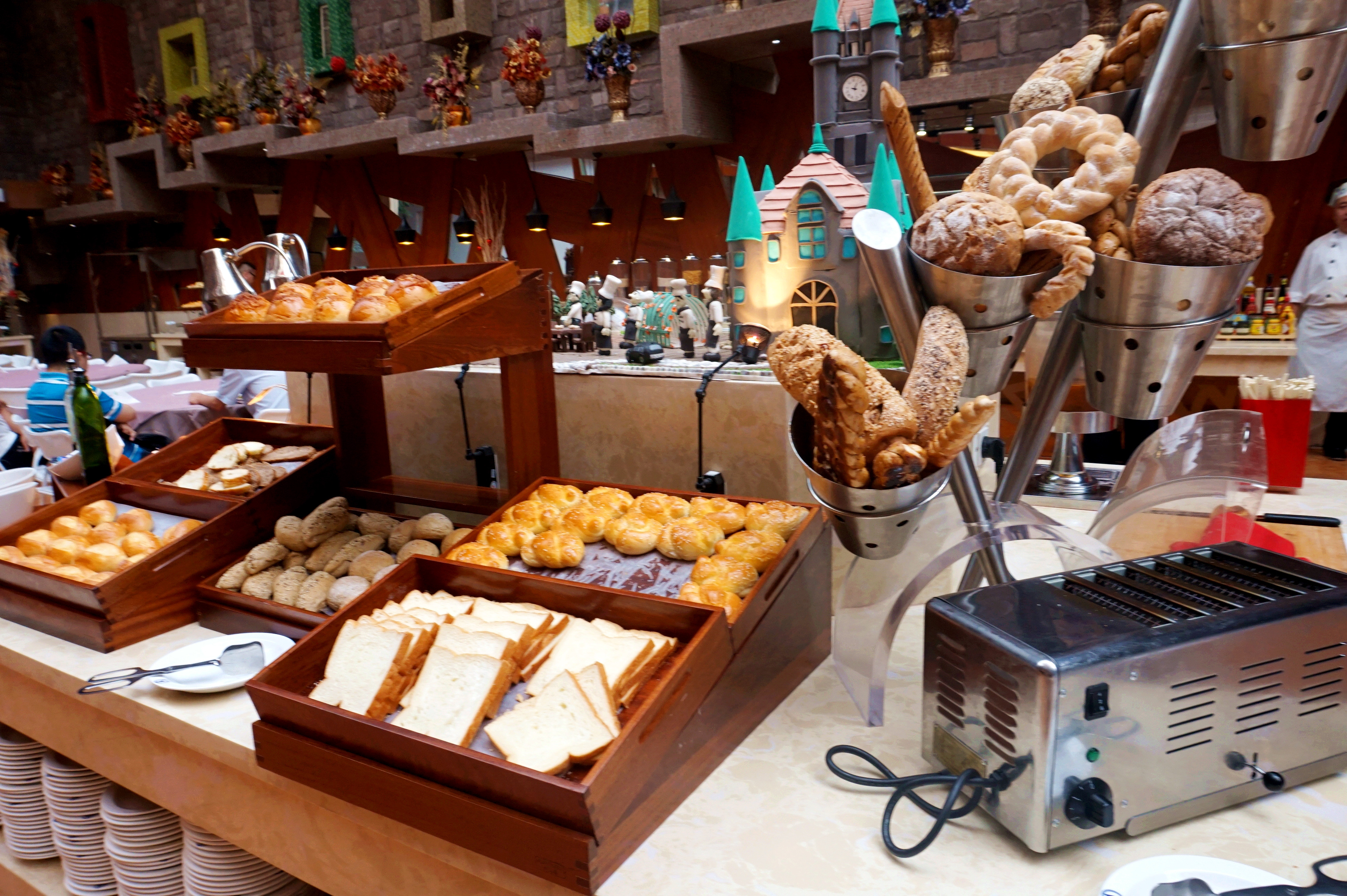 华旗饭店-自助餐厅