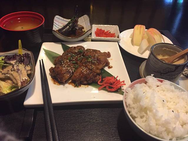 花狸日本料理(柏庐广场店)