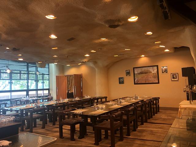 上海太阳岛度假酒店·瀑布餐厅
