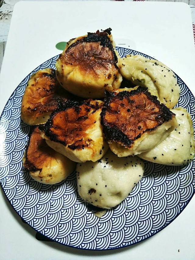 岭上白云人家烤全羊