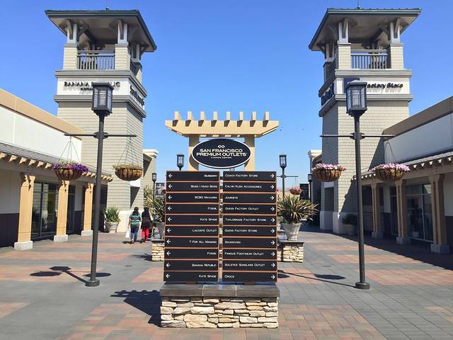 旧金山奥特莱斯