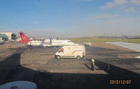 伊瓦图国际机场的图片