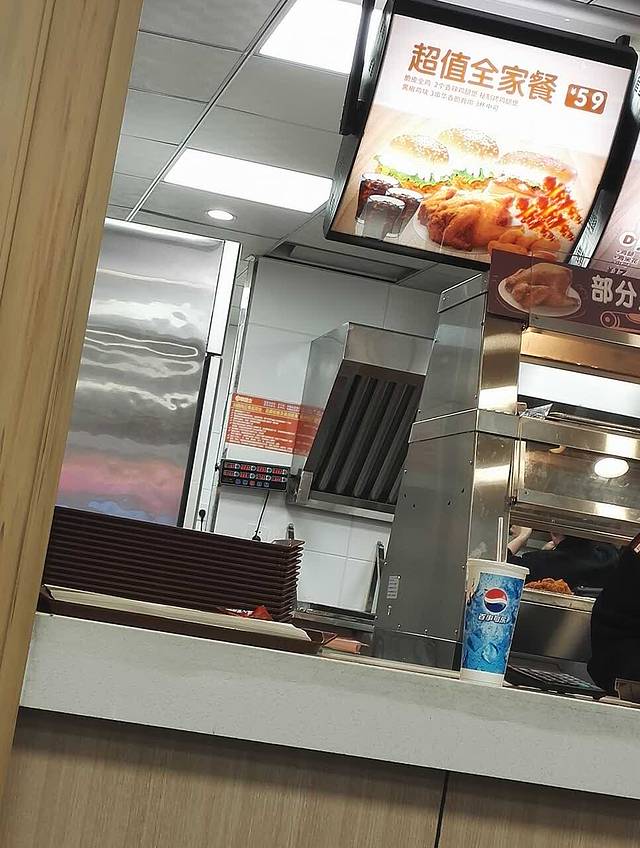 华莱士·全鸡汉堡(太平大街店)