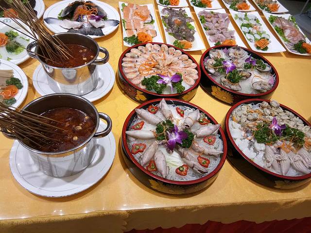 惠氏鼎鼎香肥牛(金仓庚路店)