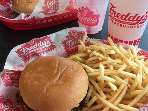 Freddy's Frozen Custard & Steakburgers旅游景点图片