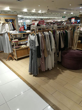 earth music&ecology(永旺梦乐城店)