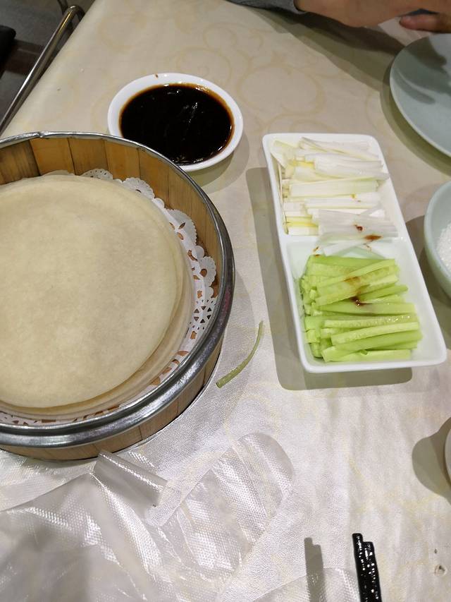 北京片皮烤鸭(天逸华府店)